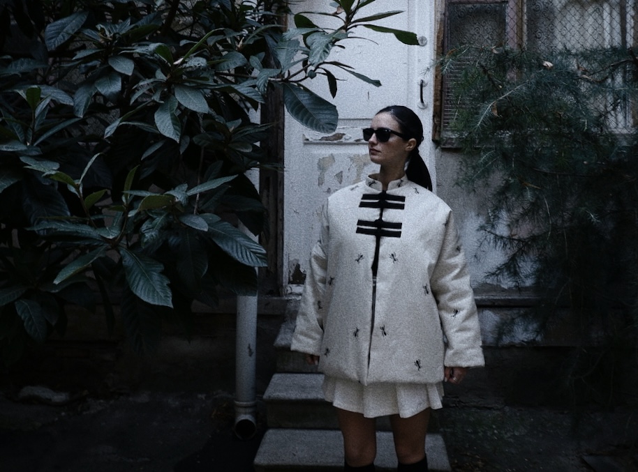 PRE ORDER/WINTER QIPAO JACKET WITH BLACK ANTS