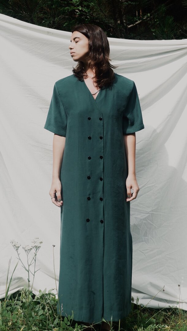 PRE ORDER/GREEN SILK DRESS WITH BUTTONS