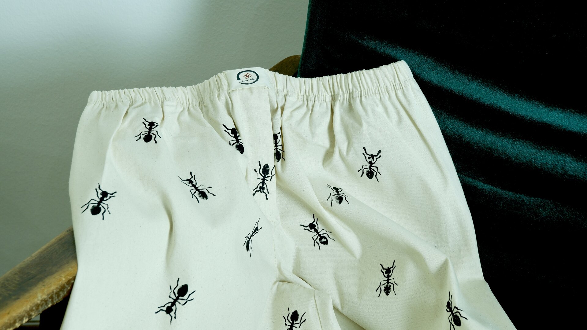 PRE ORDER/BOXER PANTS WITH BLACK ANTS